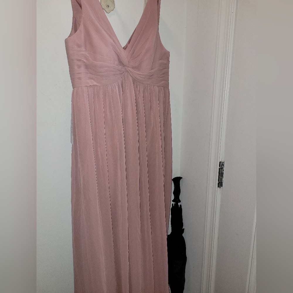 Amazing dusty rose maternity dress size 10